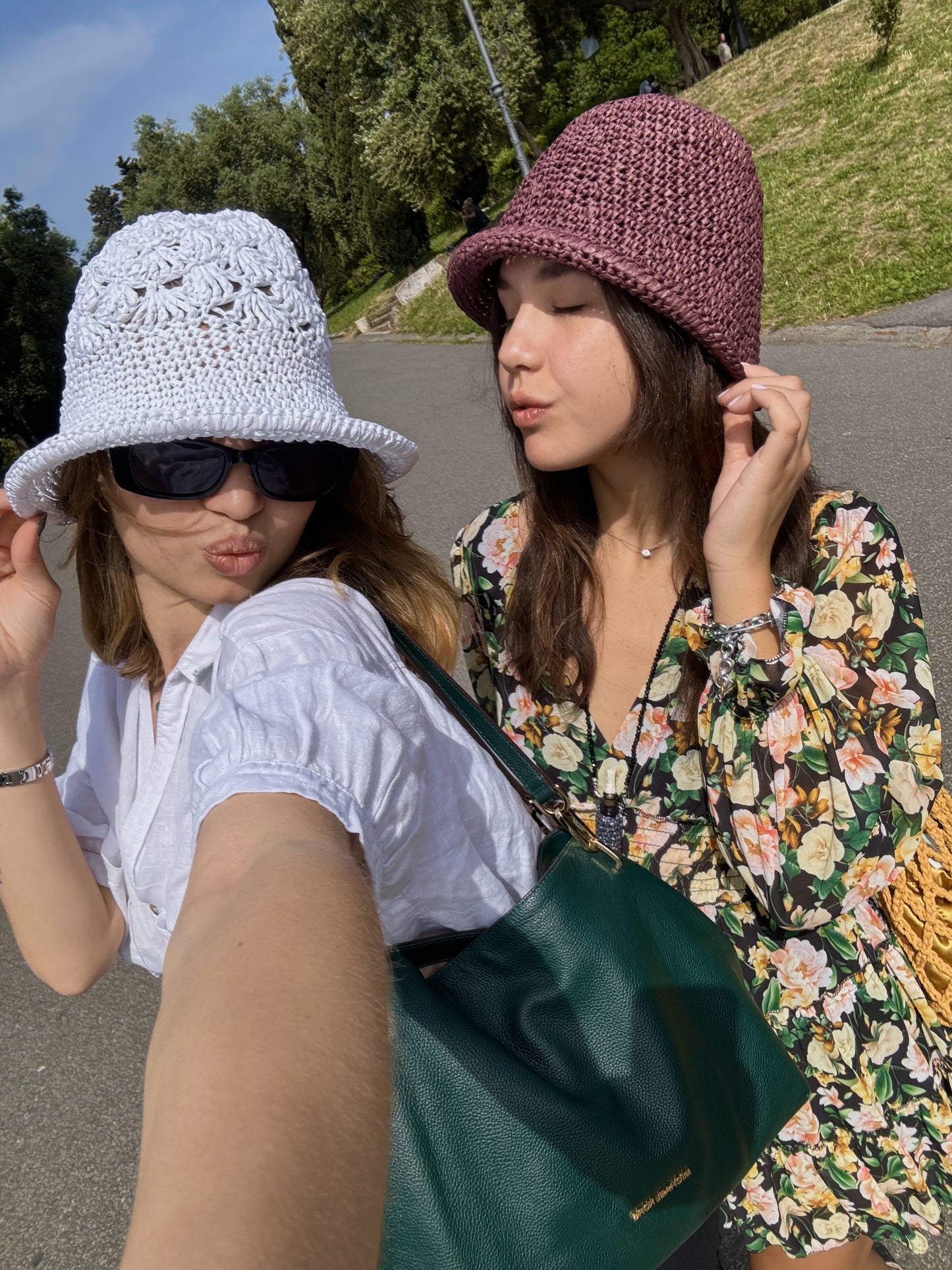 Cappello in Rafia a Tesa Larga