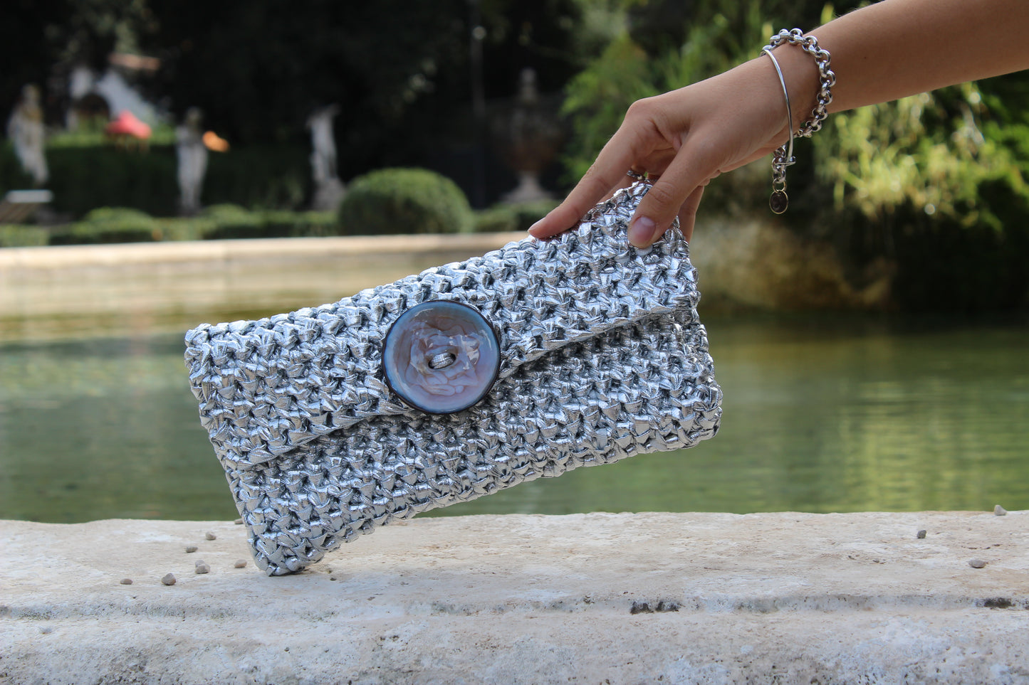 Pochette Big Button Argento