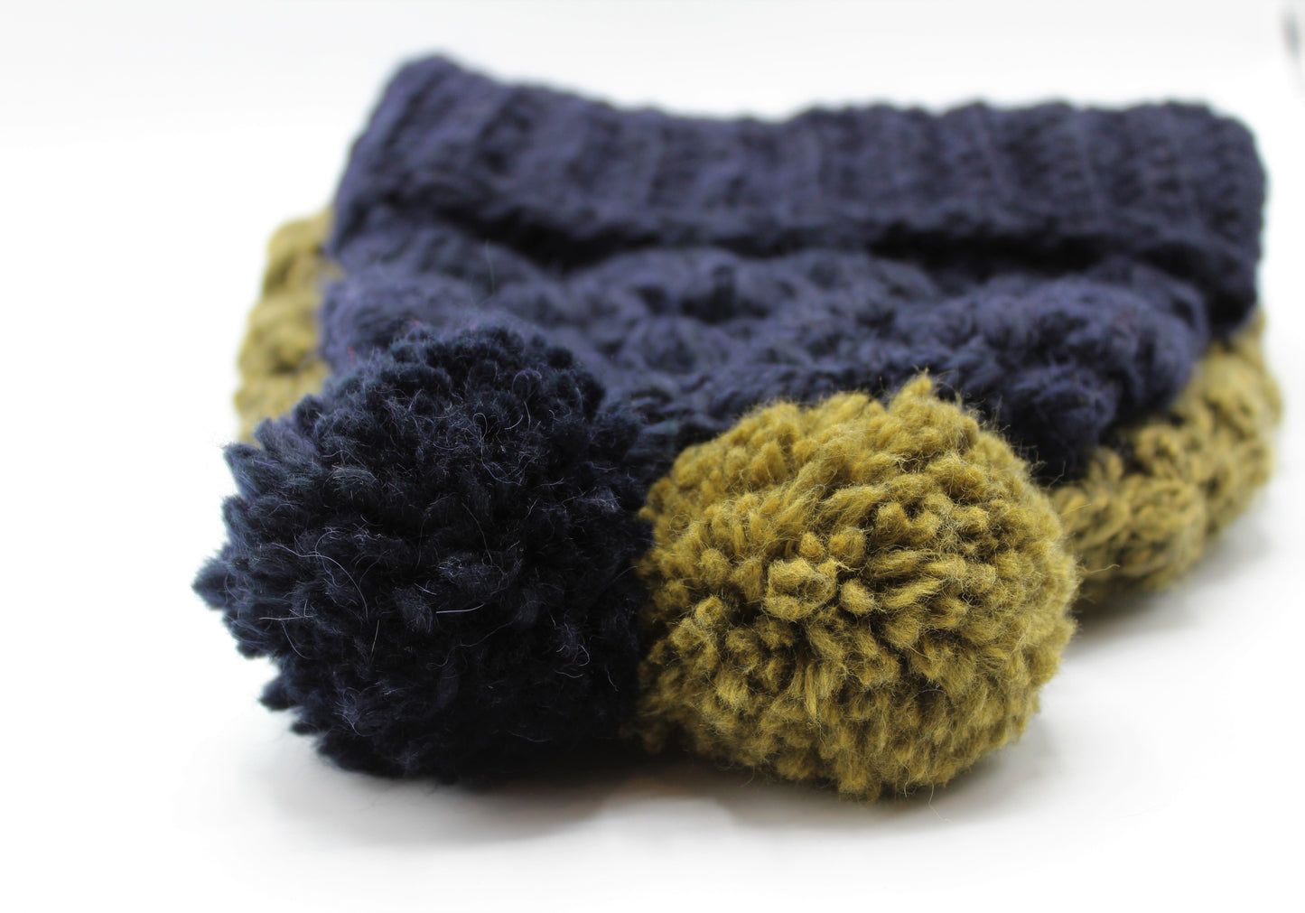 Cappello a punto ventaglio con ponpon - SU ORDINAZIONE