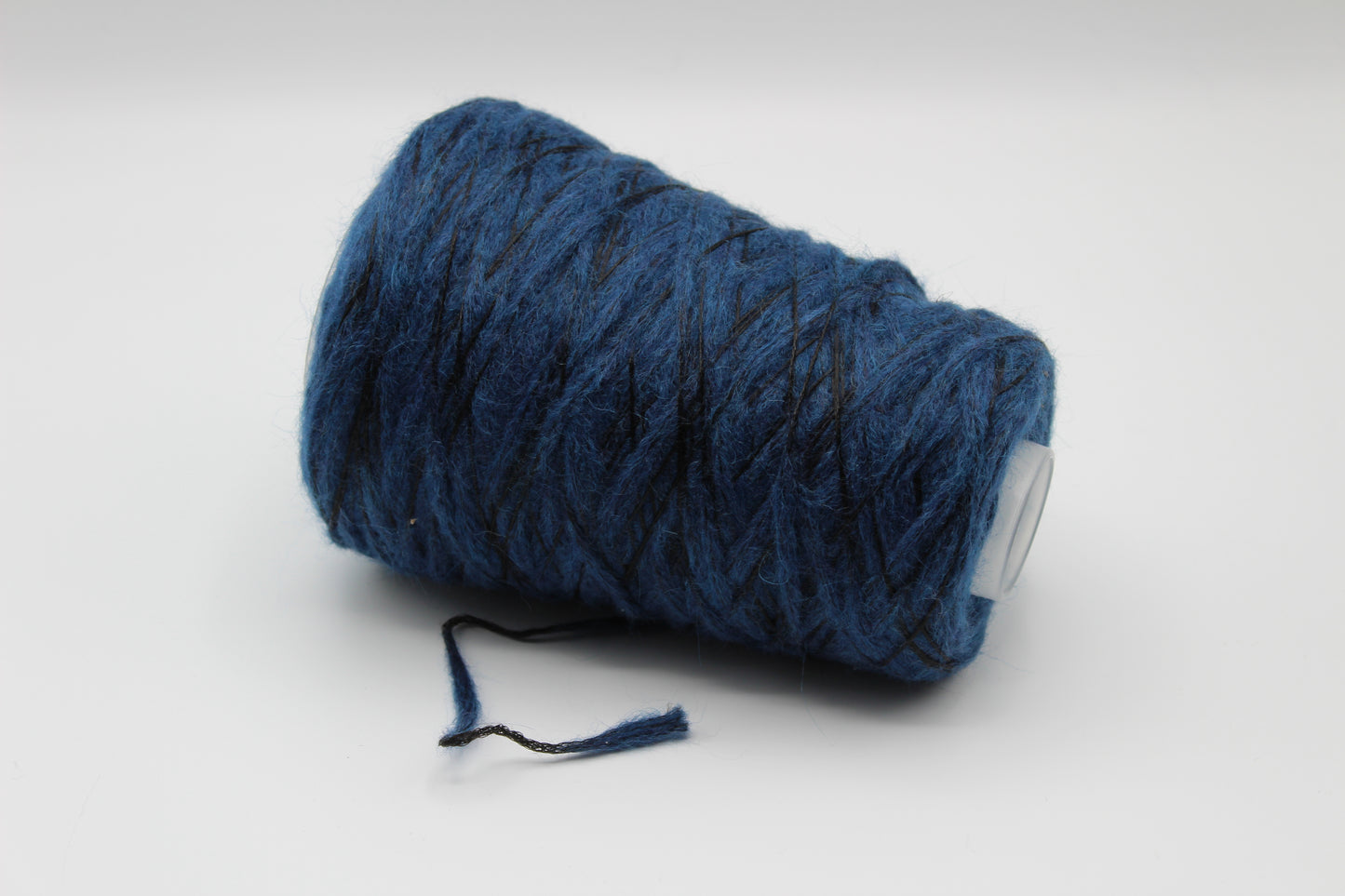 Cappello a punto ventaglio con ponpon SU ORDINAZIONE - Blu Navy