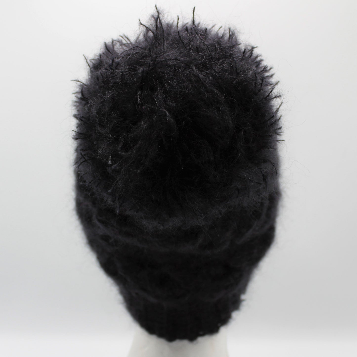 Cappello con ponpon in lana e mohair
