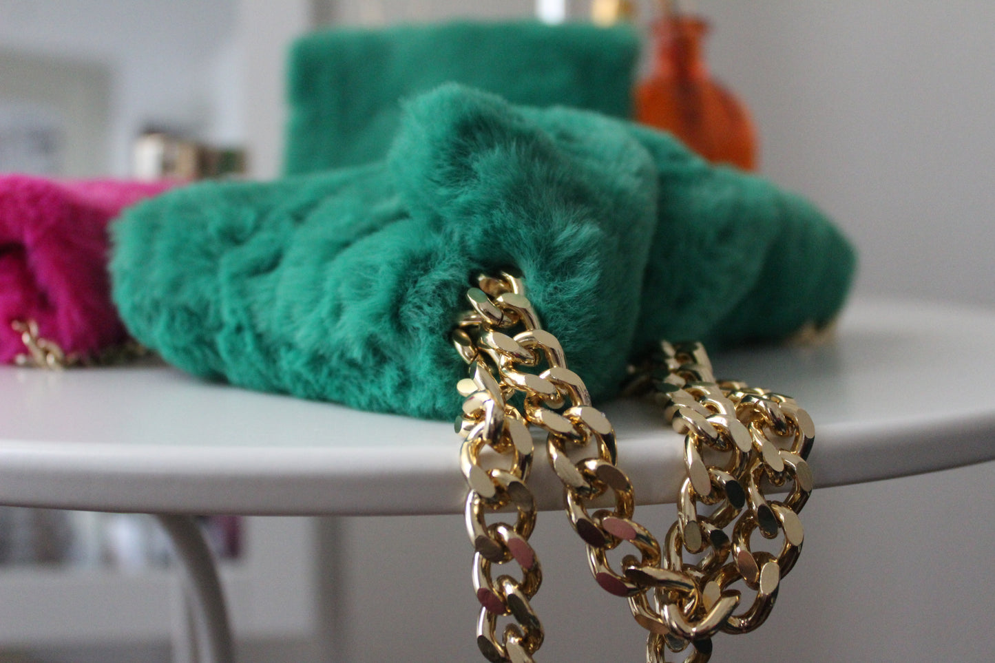 Pochette in ecopelliccia con tracolla doppio filo - Verde