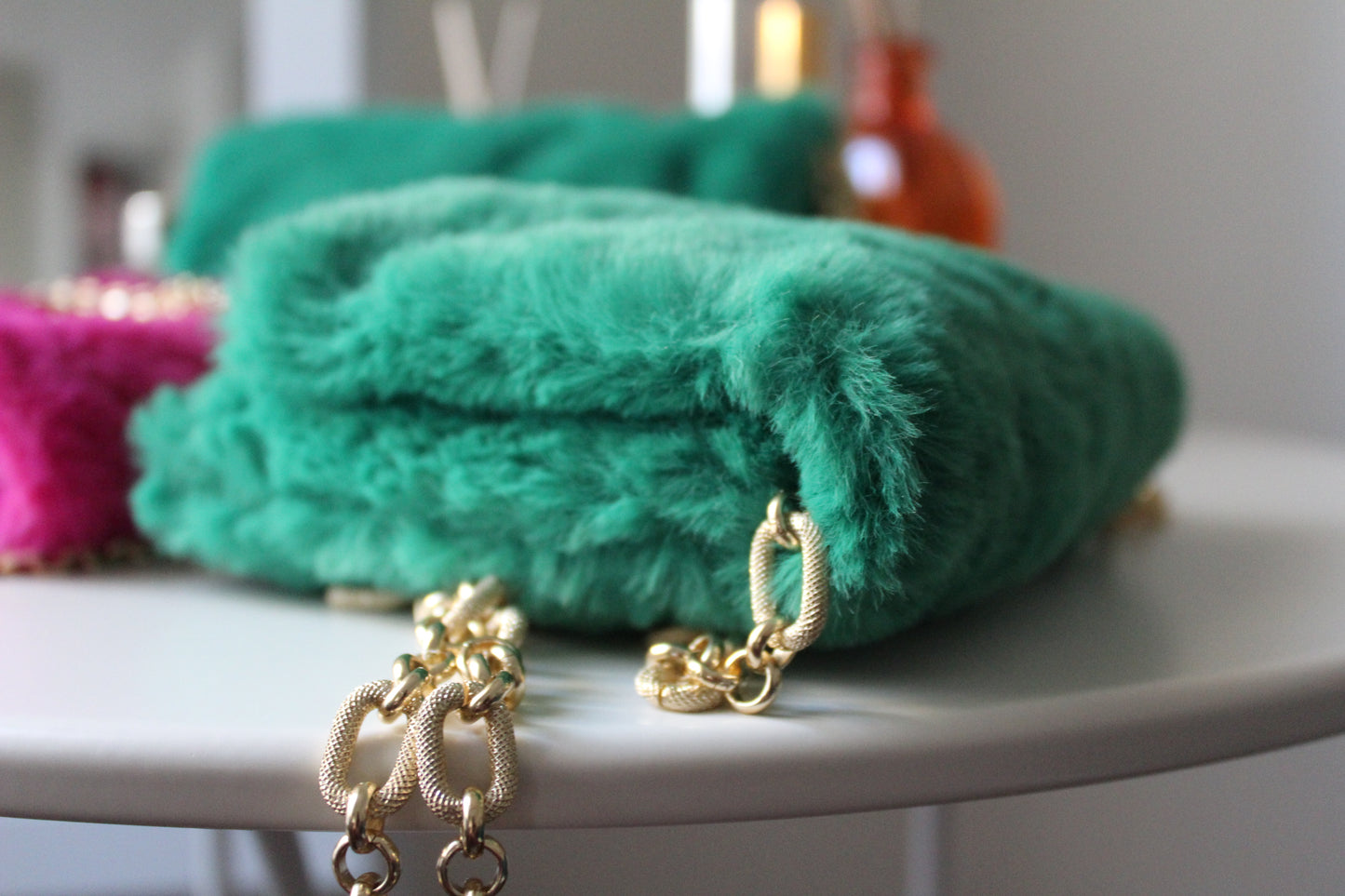 Pochette in ecopelliccia con tracolla Verde - SU ORDINAZIONE