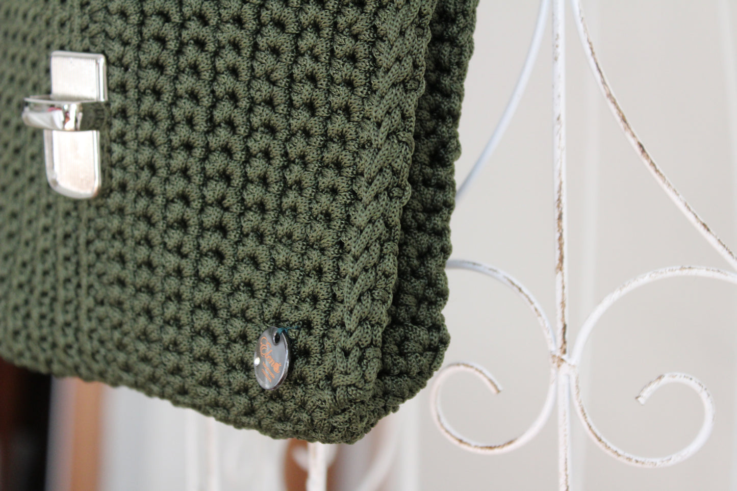 Pochette con tracolla ad uncinetto - Verde Militare