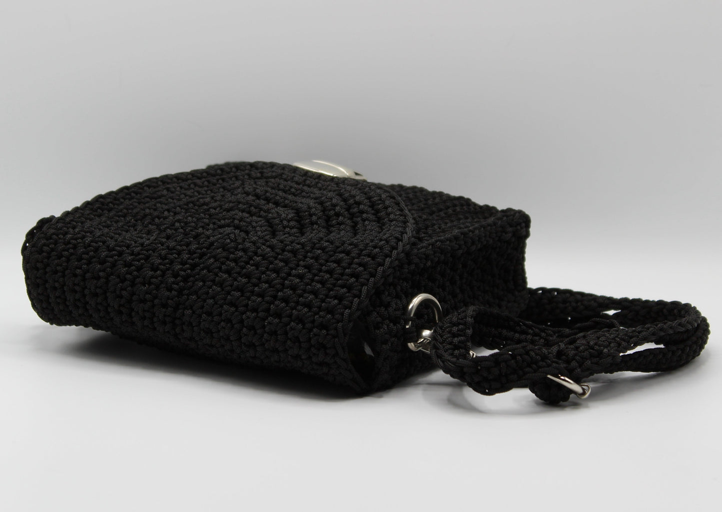 Pochette con tracolla ad uncinetto - Nero