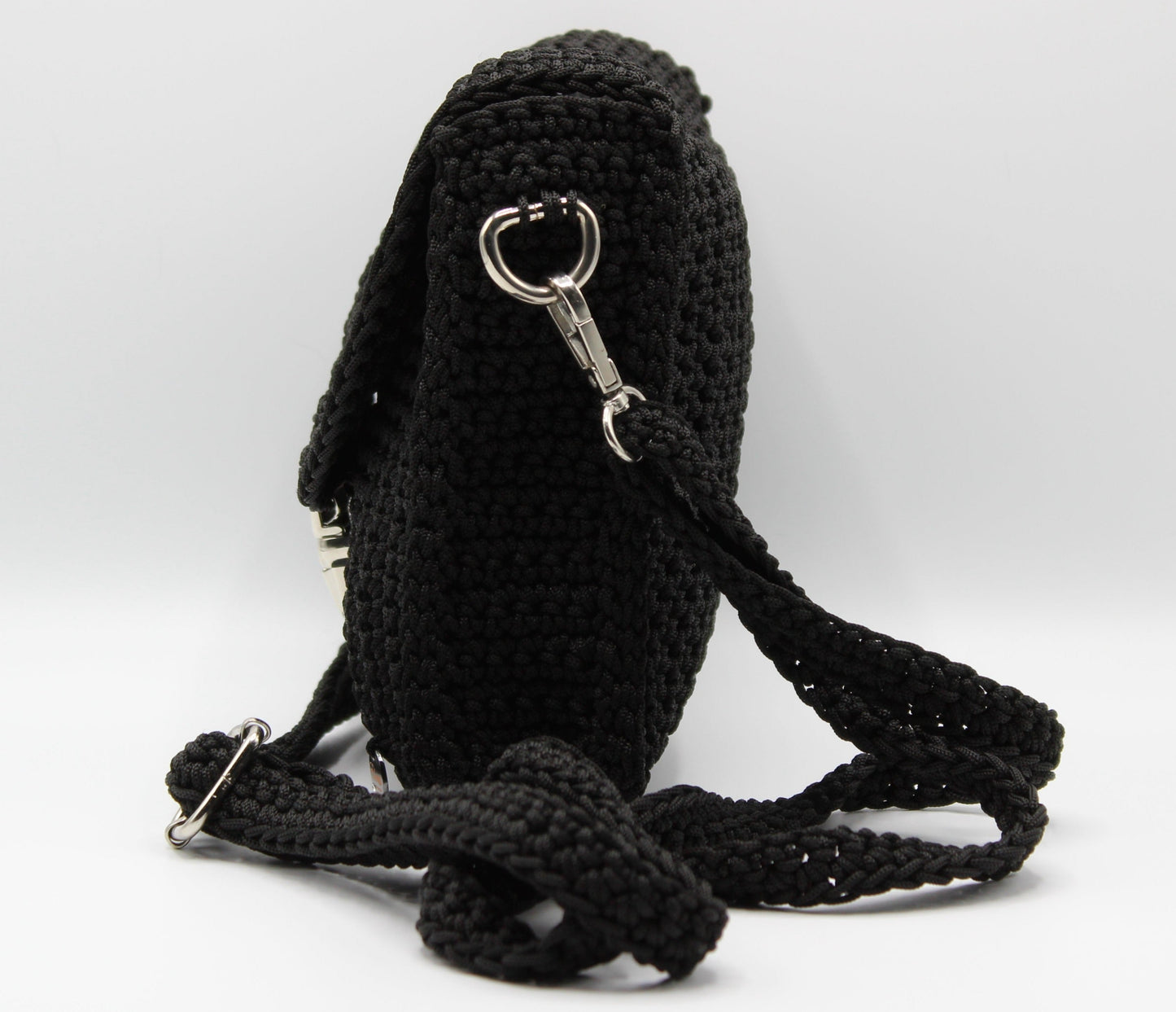 Pochette con tracolla ad uncinetto - Nero