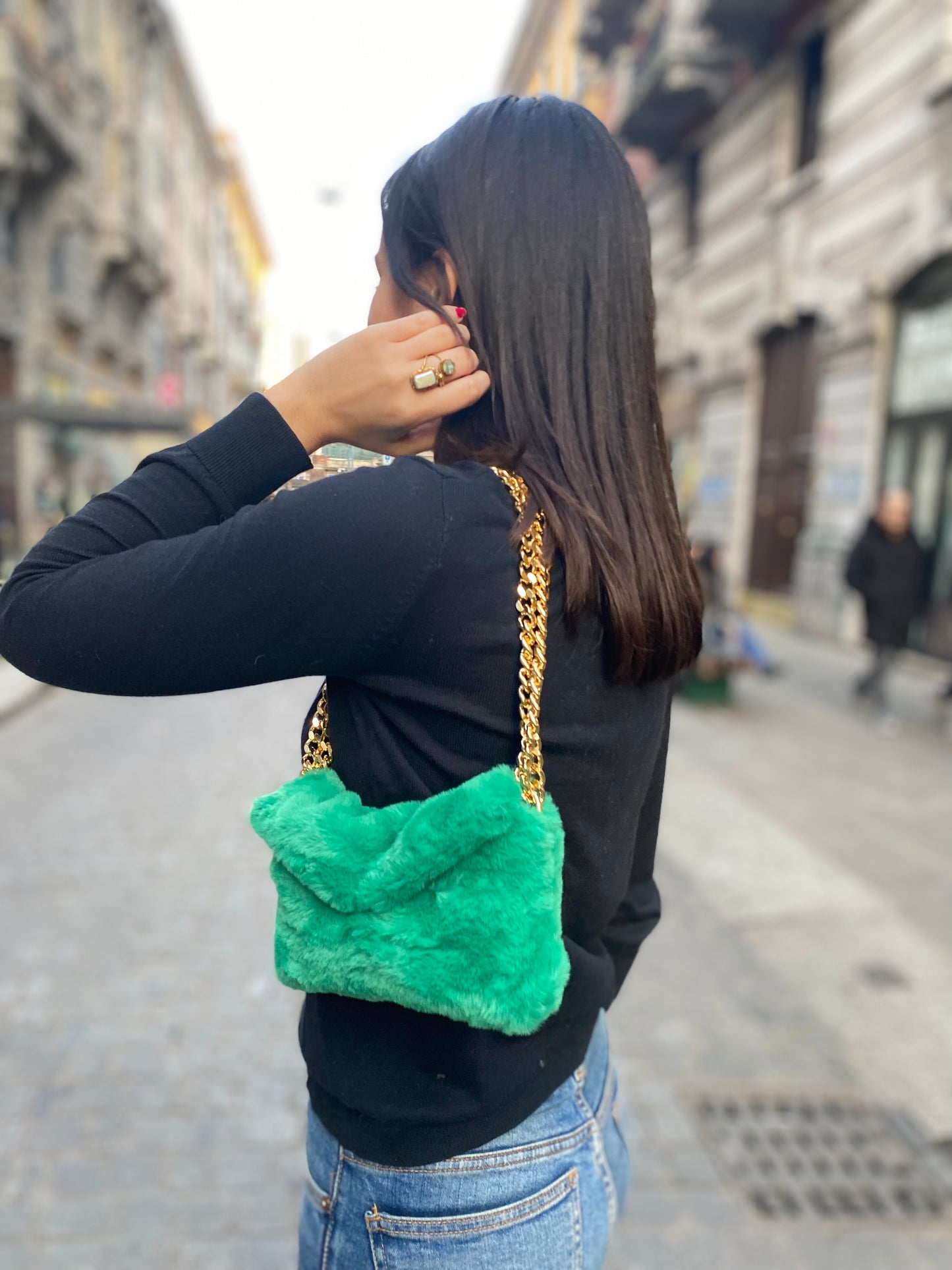 Pochette in ecopelliccia con tracolla doppio filo - Verde