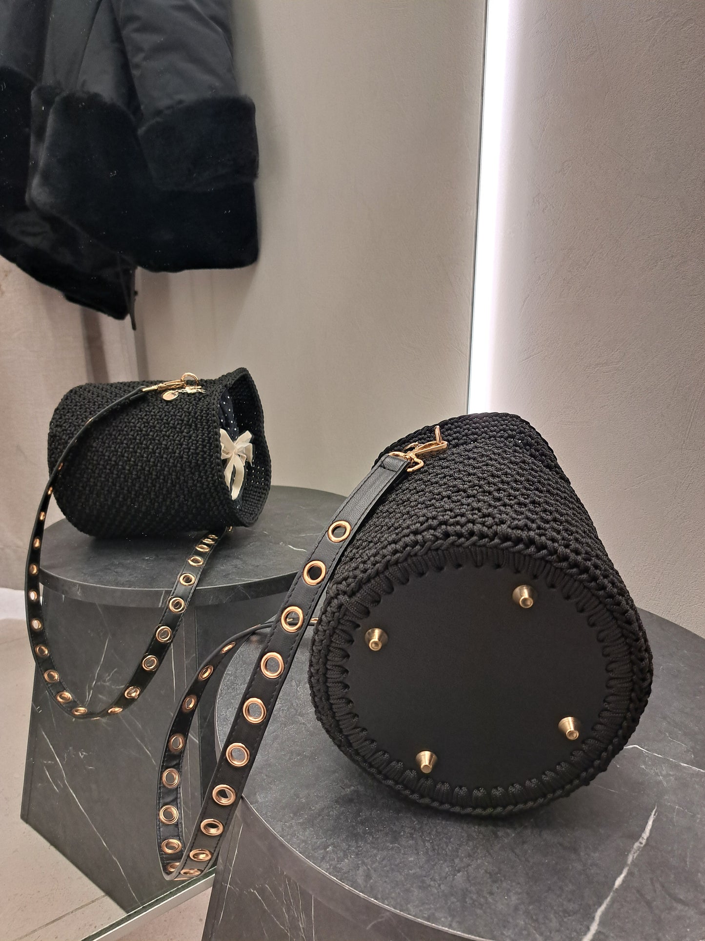 Borsa secchiello con tracolla