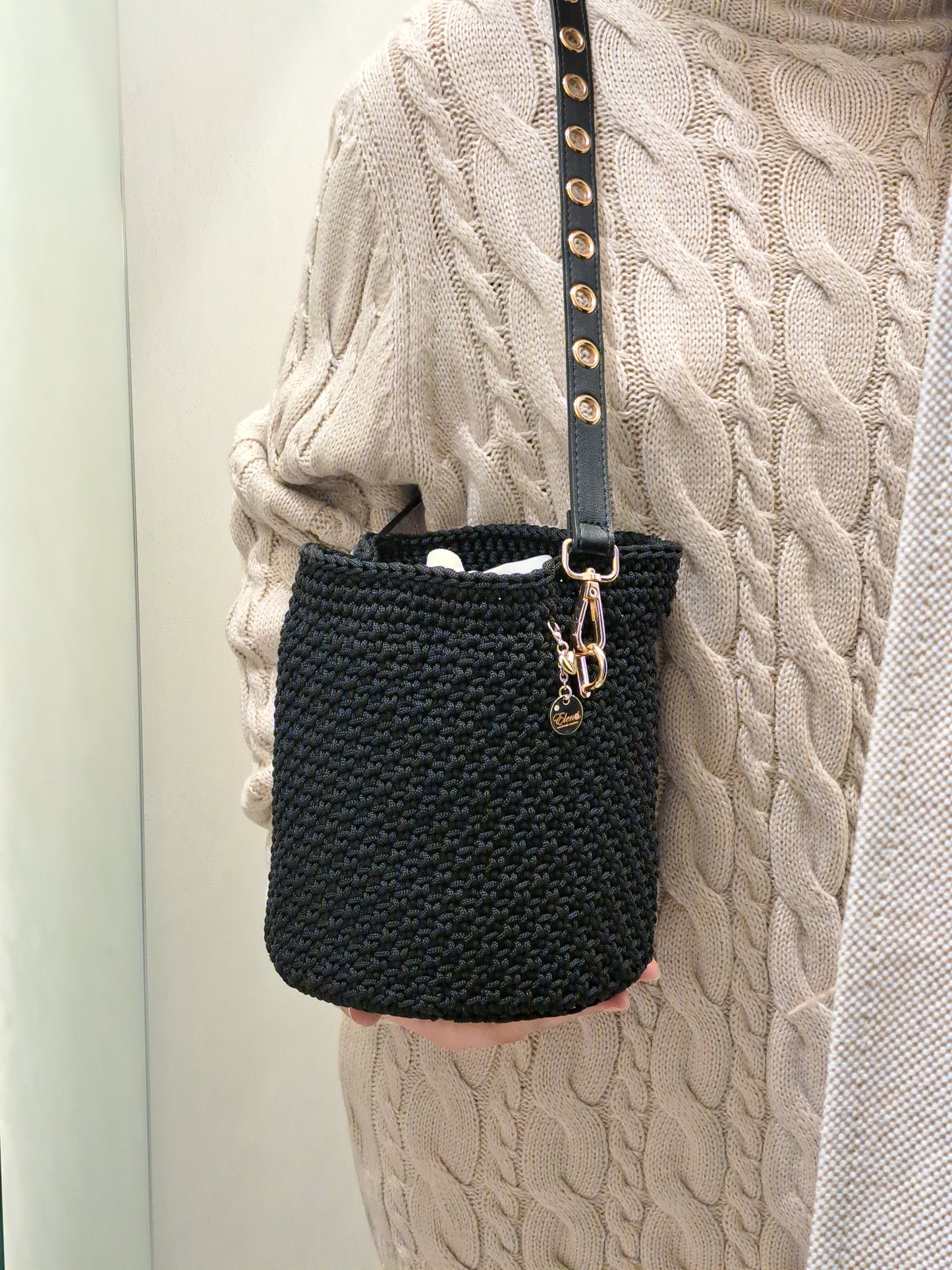 Borsa secchiello con tracolla