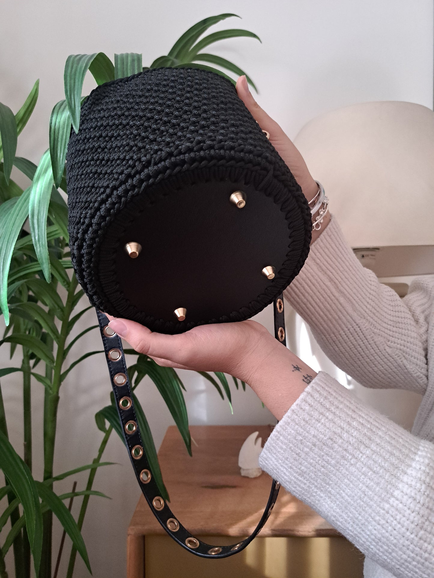 Borsa secchiello con tracolla