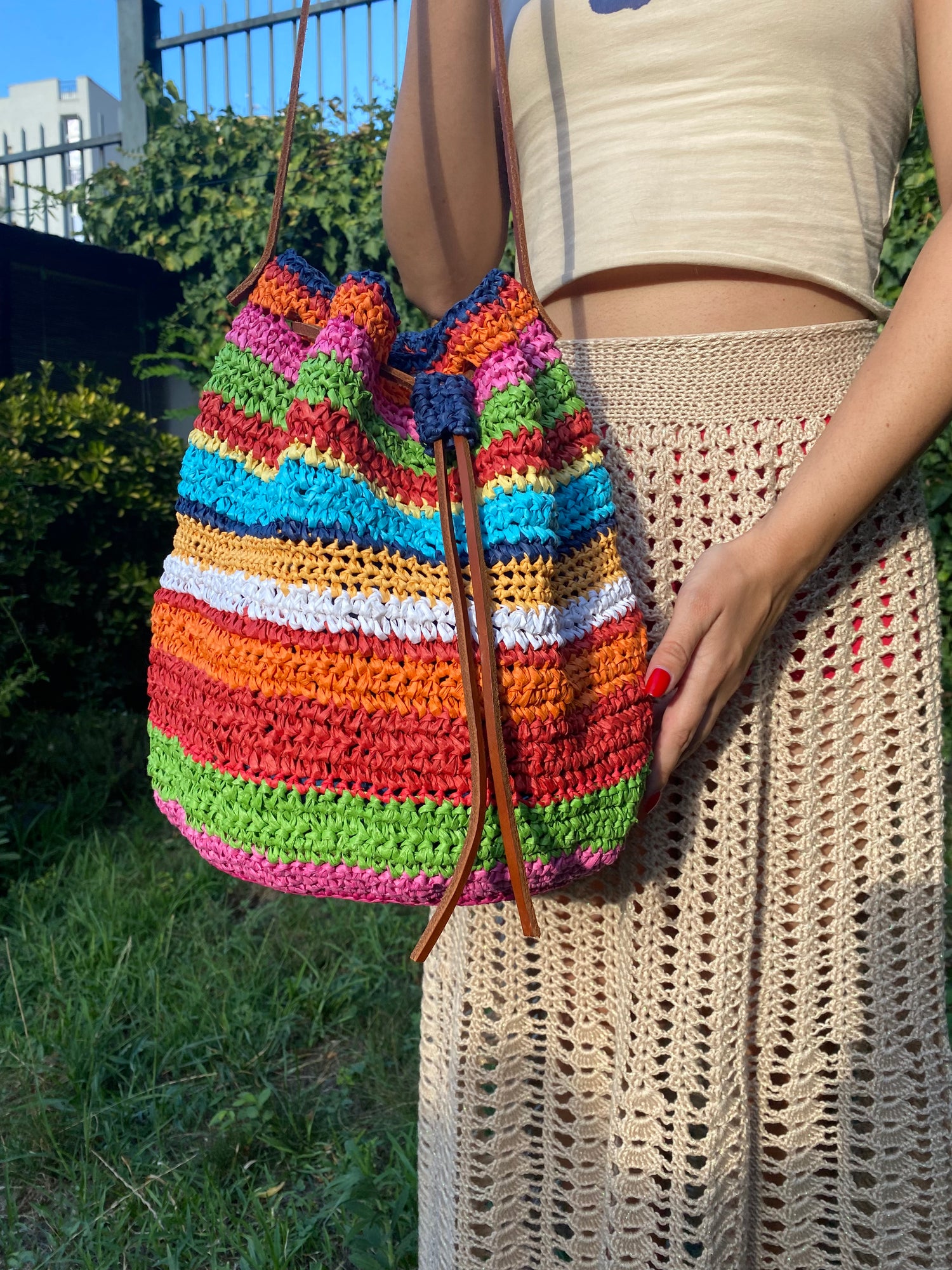 Valencia - Bucket Bag Maxi in Rafia