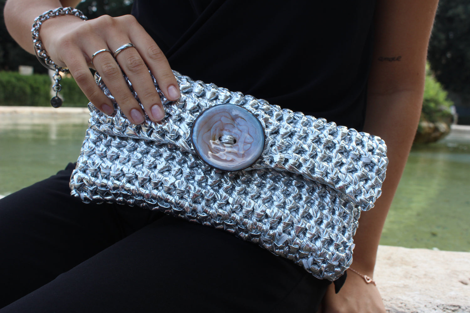 Pochette Big Button Argento