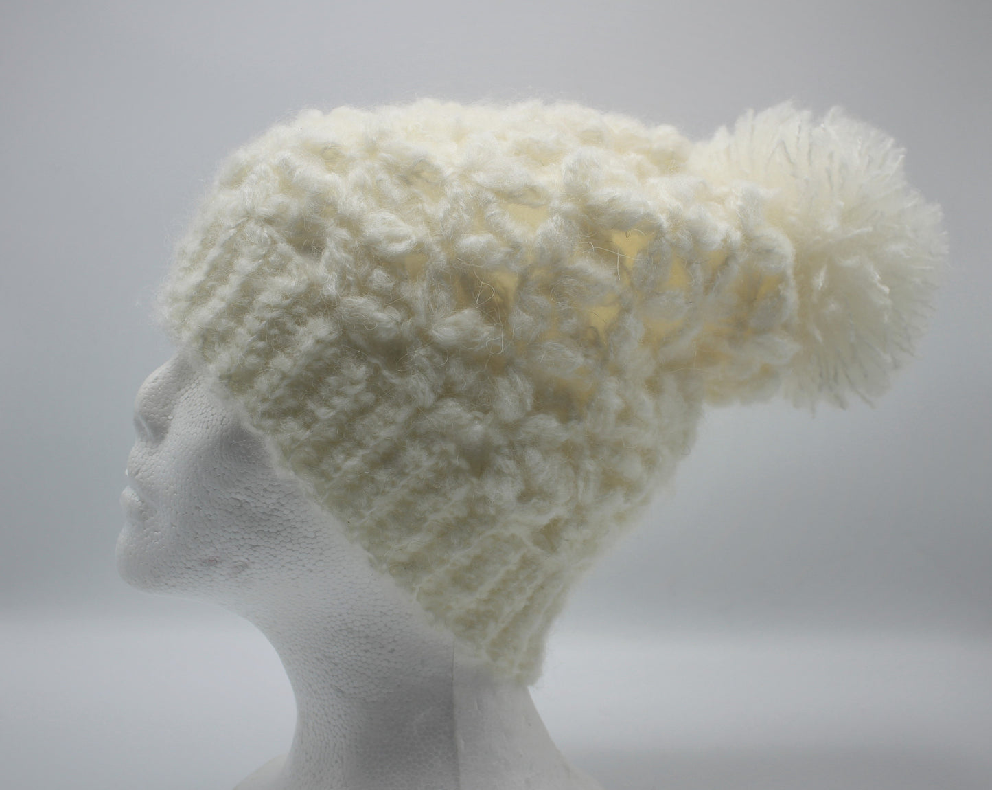 Cappello con Ponpon in lana e mohair