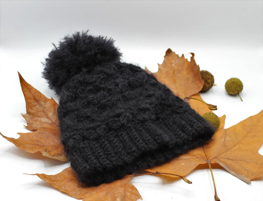Cappello con ponpon in lana e mohair