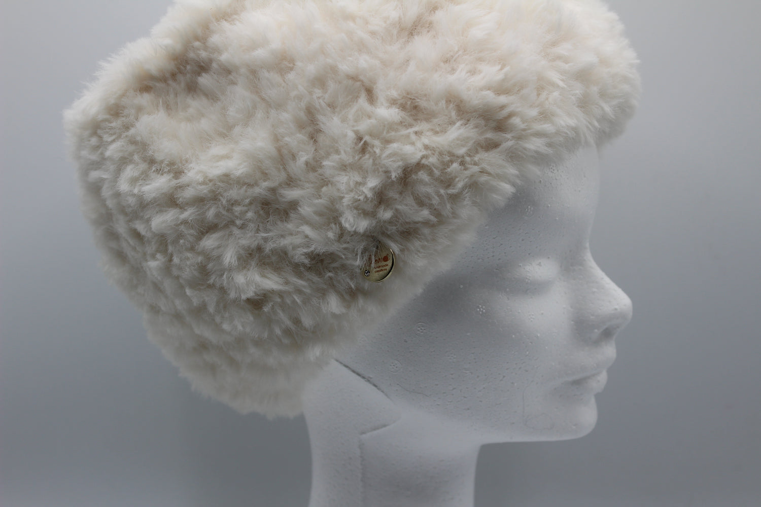 Cloche Colbacco in Ecopelliccia Bianco Panna