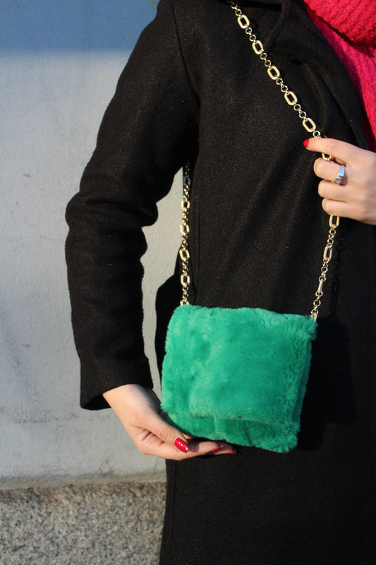 Pochette in ecopelliccia con tracolla - Verde